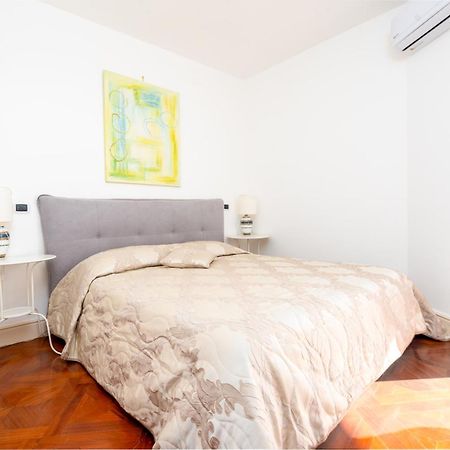Perla Marina Sea View Apartment CTA Exteriör bild