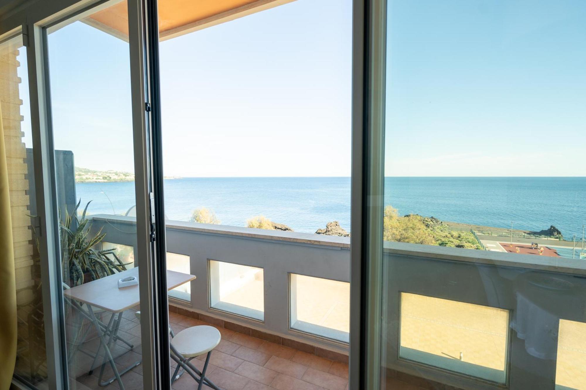 Perla Marina Sea View Apartment CTA Exteriör bild