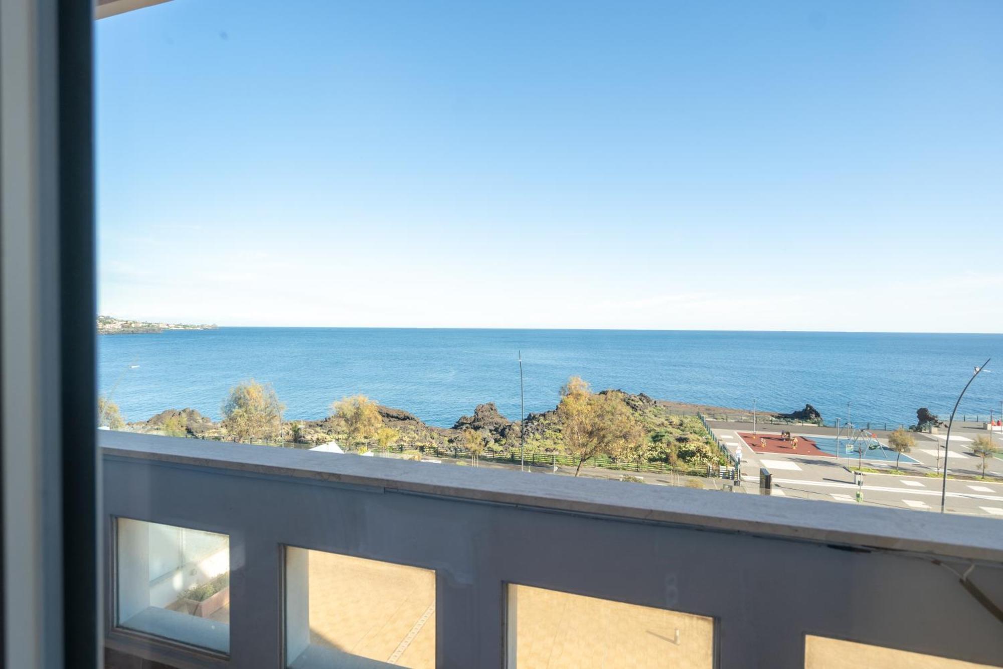 Perla Marina Sea View Apartment CTA Exteriör bild